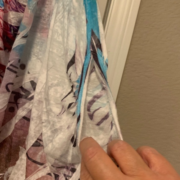 S Twelve Rhinestones Top - Picture 5 of 5